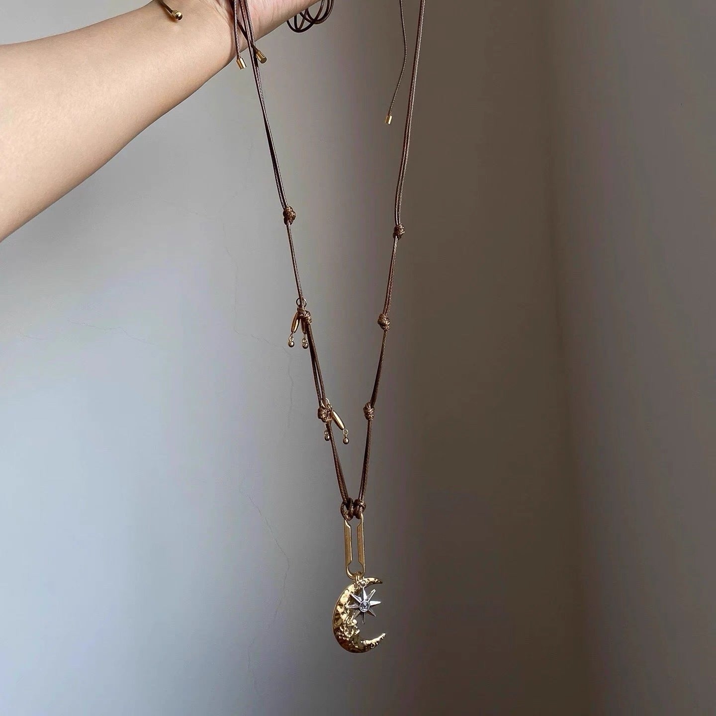 Vintage Multi Layer Rope Braided Moon Pendant Necklace 6W6JNC667