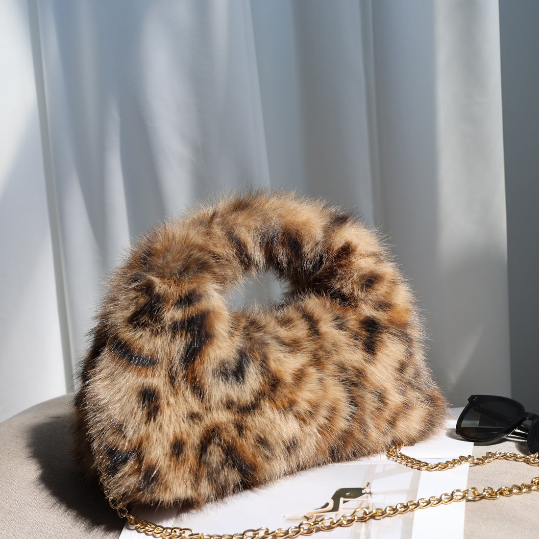 Solid Color Soft Fluffy Fur Tote Handbag DP25H581