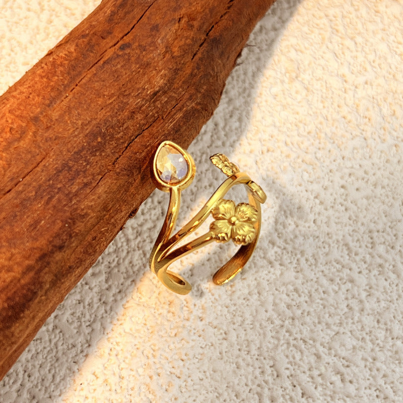 Retro Exaggerated Geometry Heart Ring 8ZA6JRG114T
