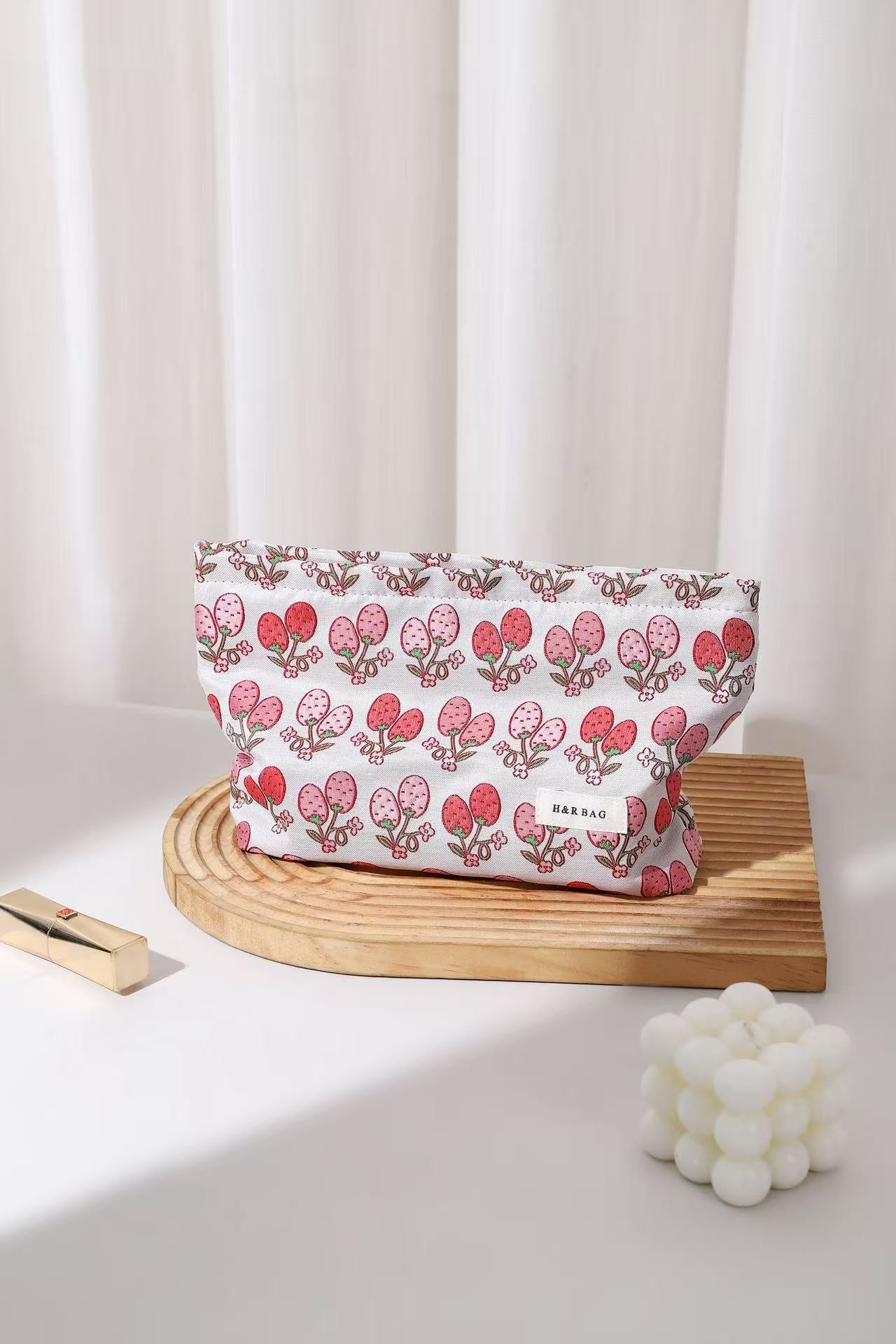 Strawberry Print Cosmetic Bag - DippedShop Wholesale - #3283