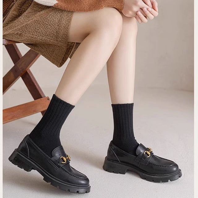 Solid Color Simple Ripped Socks DP25A423