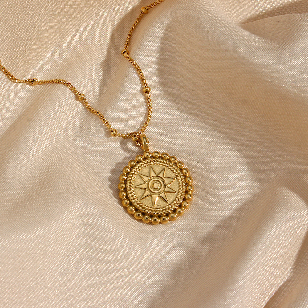 Stylish Star Disc Pendant Choker Necklace 6W6JNC654