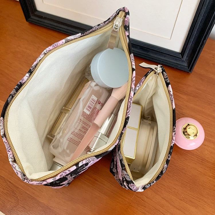 Vintage Floral Embossed Portable Makeup Bag MK2BW6W10BOB409