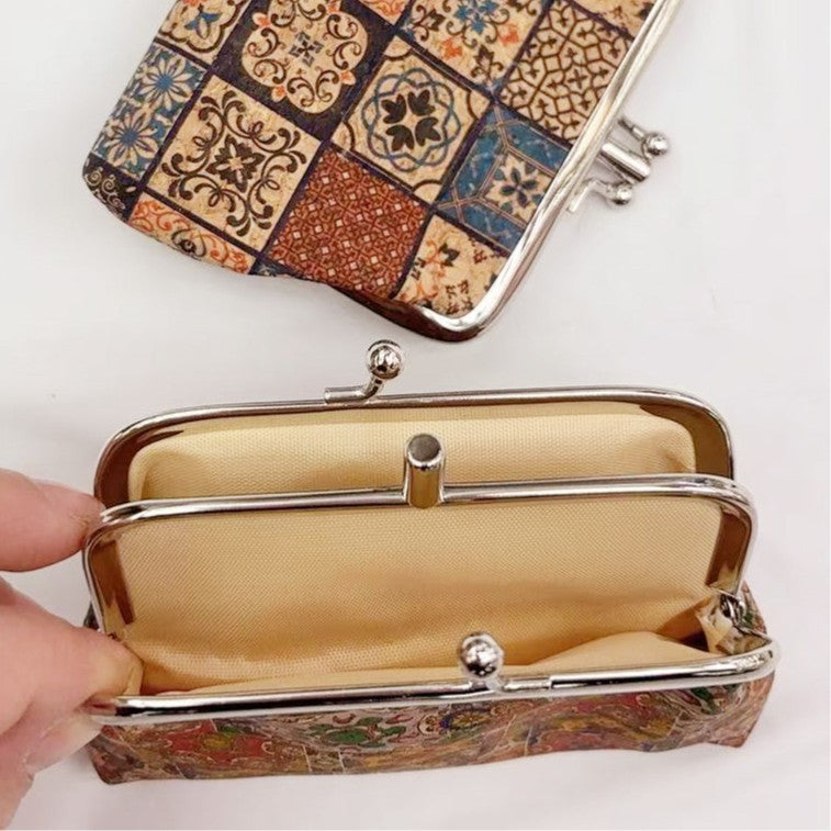 Kiss-lock Change Wallet - DippedShop Wholesale - #4659