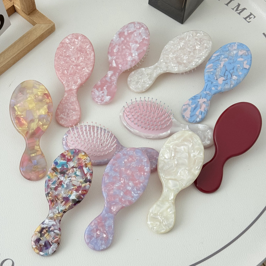 Cute Acetate Air Cushion Hair Brush DP25E694