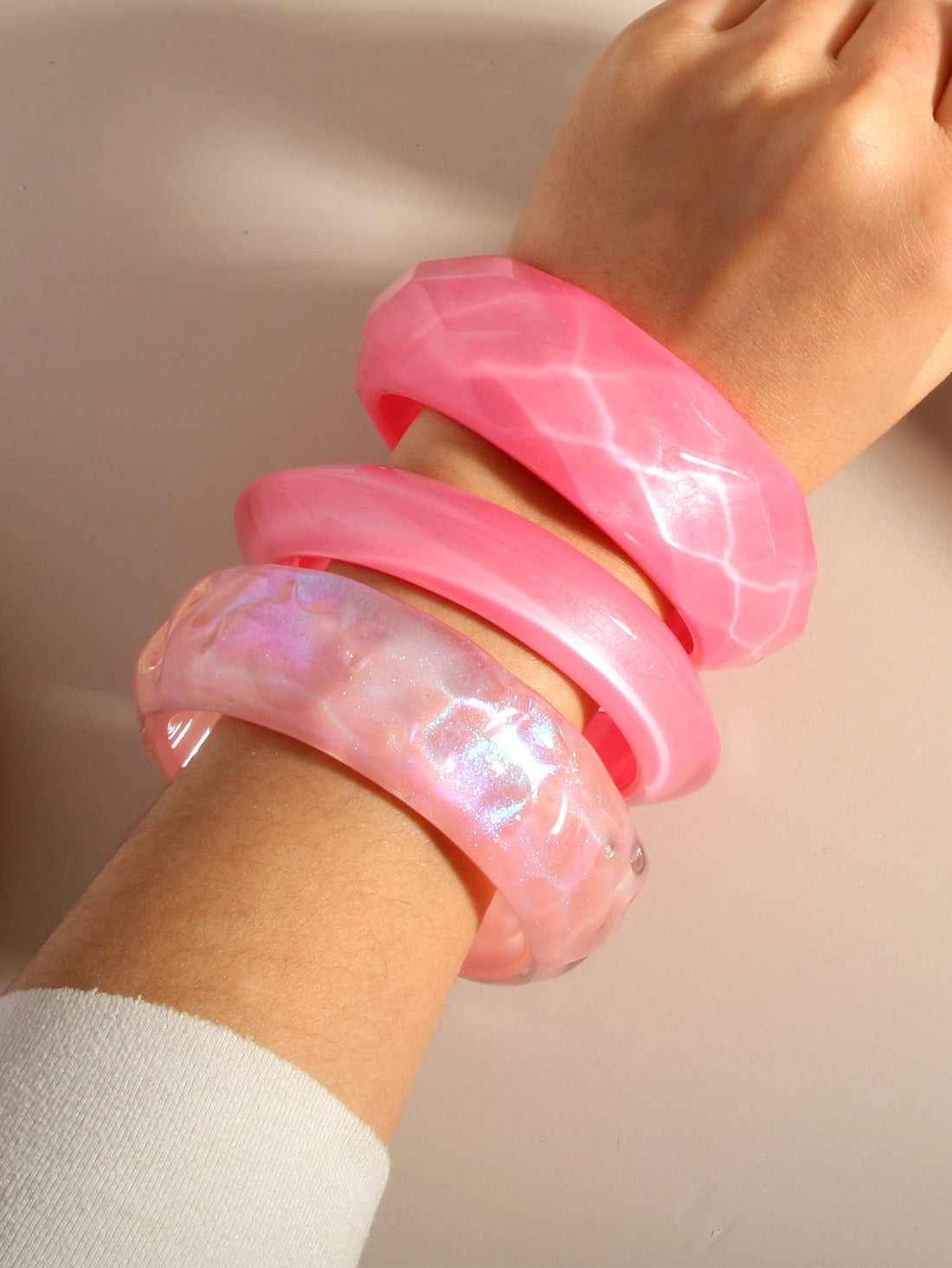 Pink Shiny Simple Acrylic Bracelets DP25B569