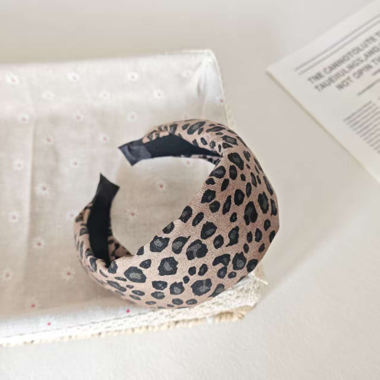 Vintage Leopard Wide Thin Padded Headband 6W6HBD281