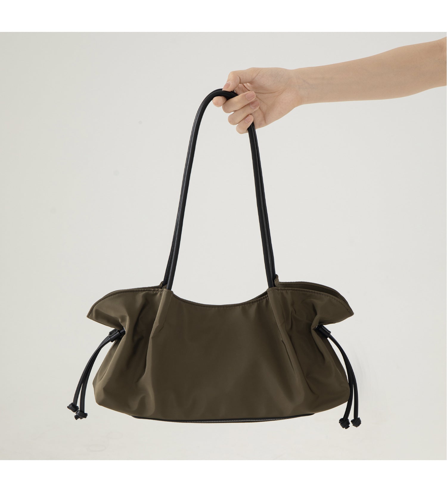 Casual Solid Color Drawstring Ruffled Shoulder Bag 6W10BBG1363