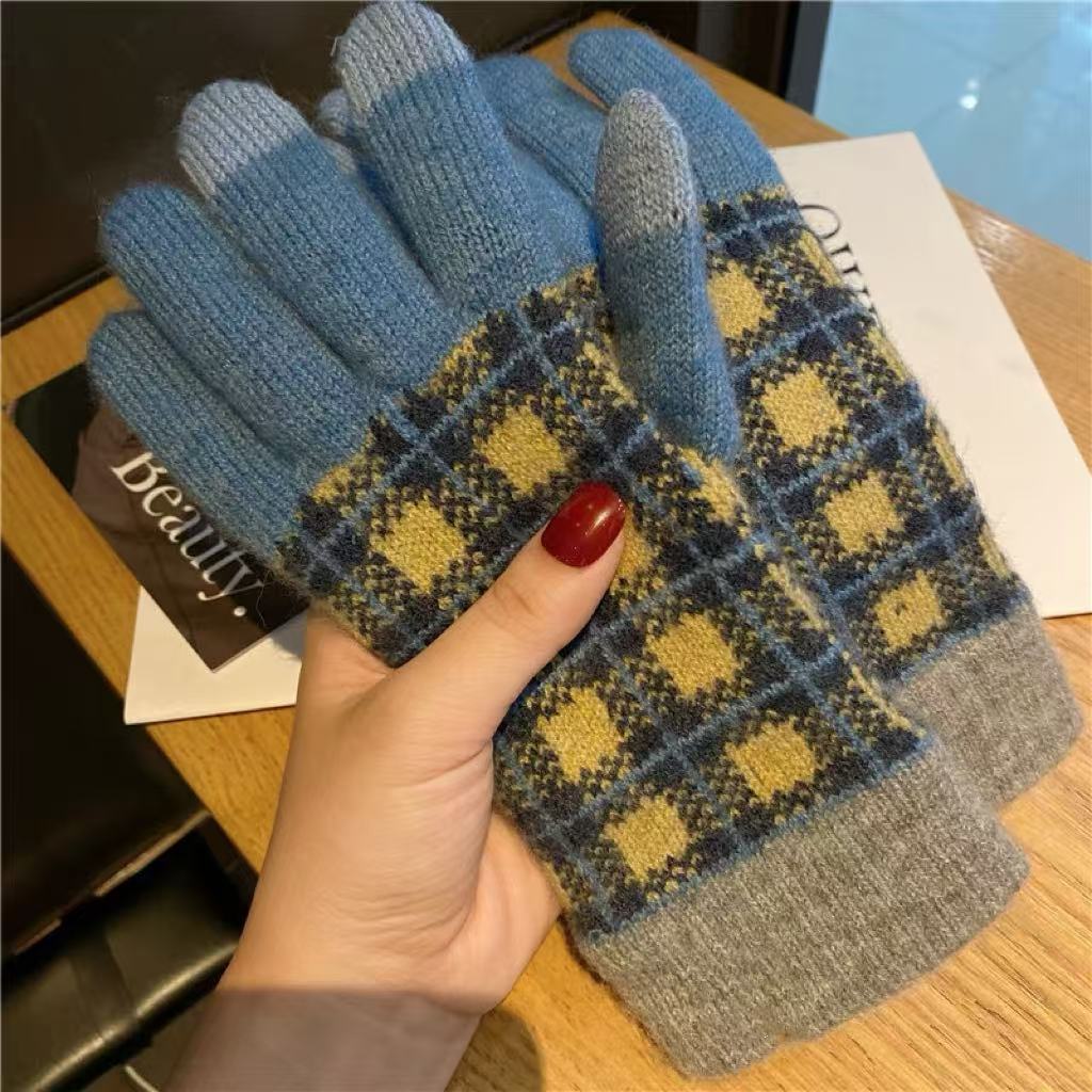 Plaid Knit Touch Screen Gloves - DippedShop Wholesale - #0867