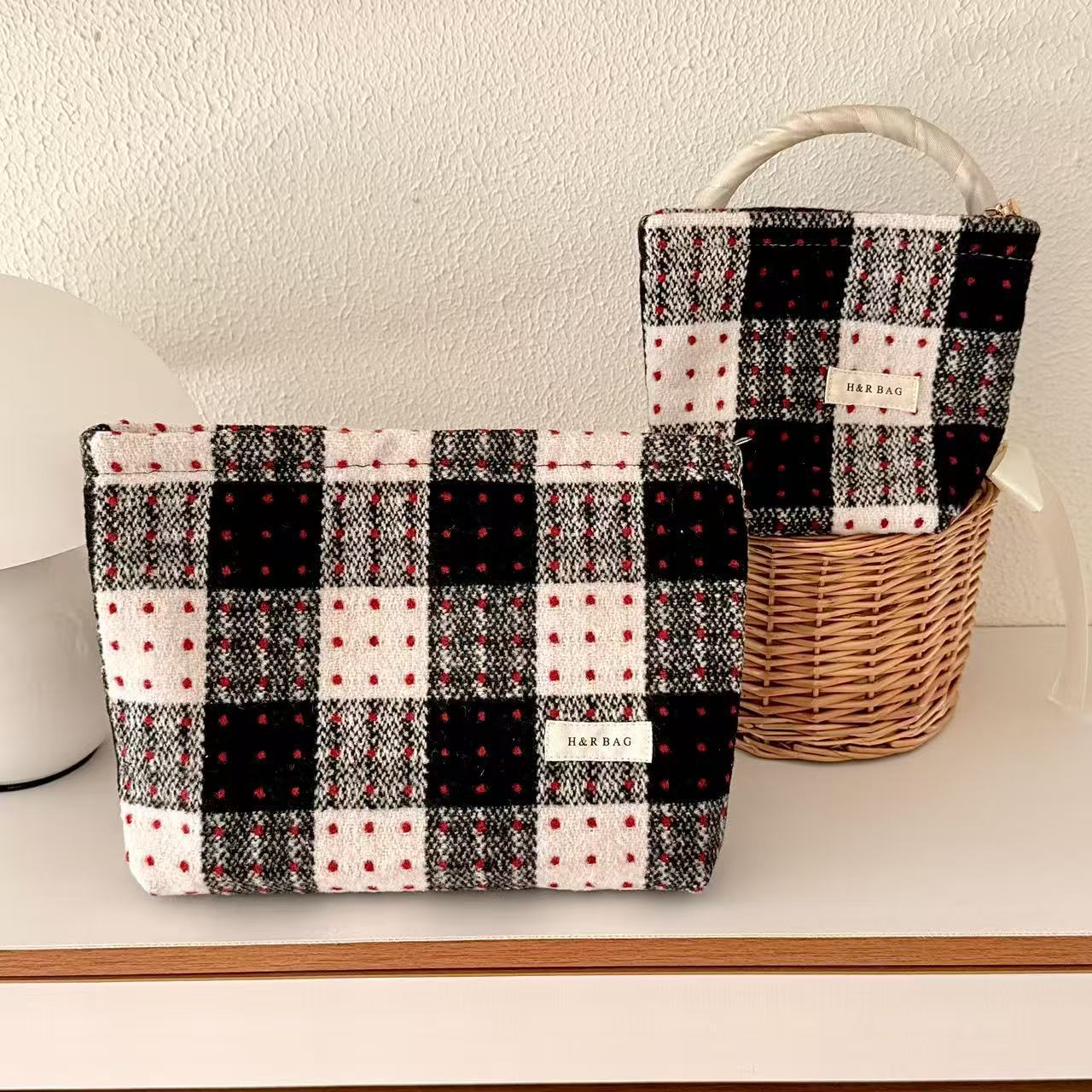 Vintage Plaid Makeup Bag - DippedShop Wholesale - #3731