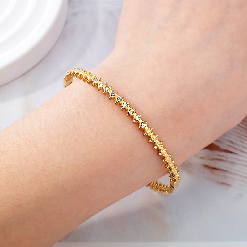 Elegant Gold Plated Spikelet Rhinestones Bracelets 6W6JBR486