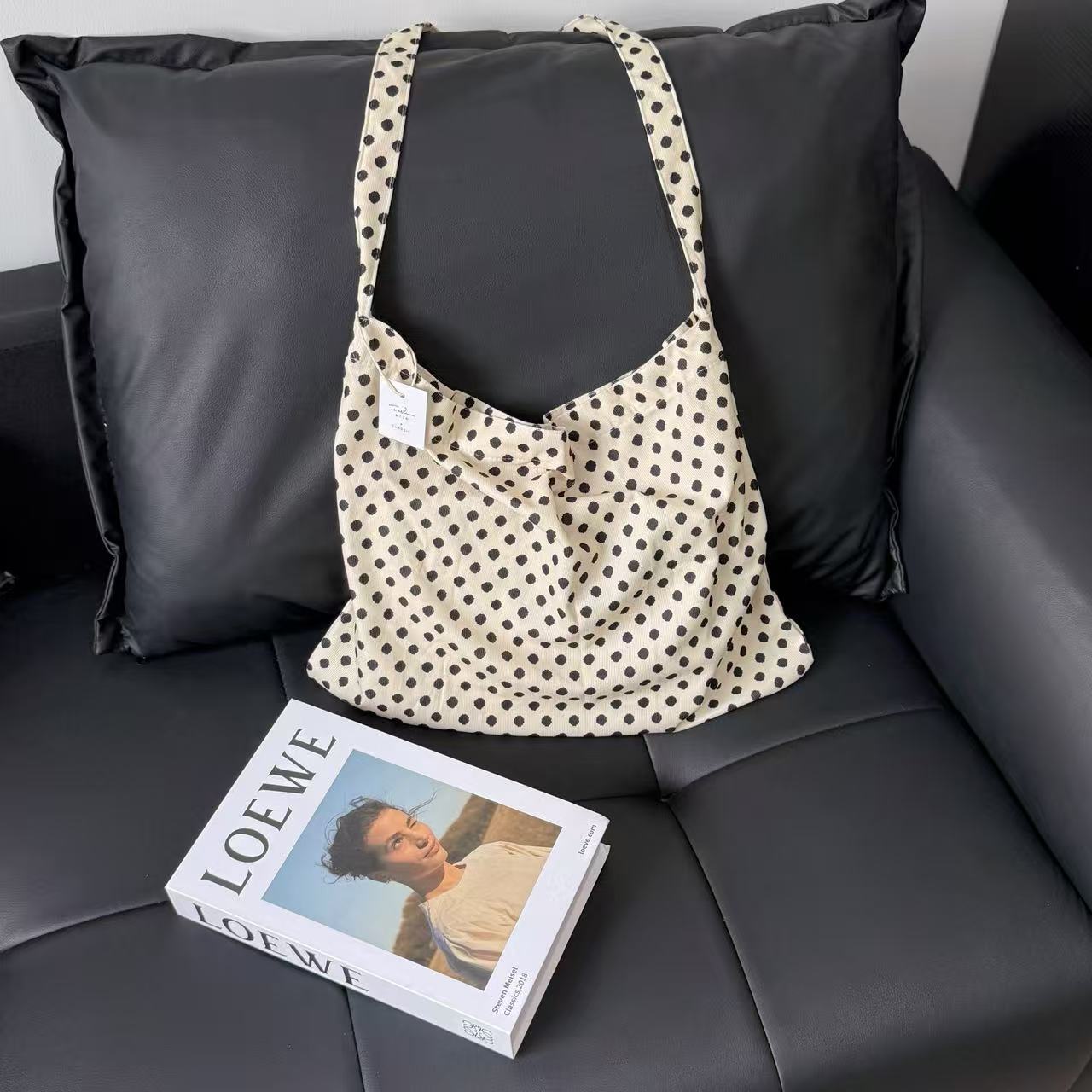 Simple Polka Dots Portable Crossbody Bag MK2BLW6W10BBG587