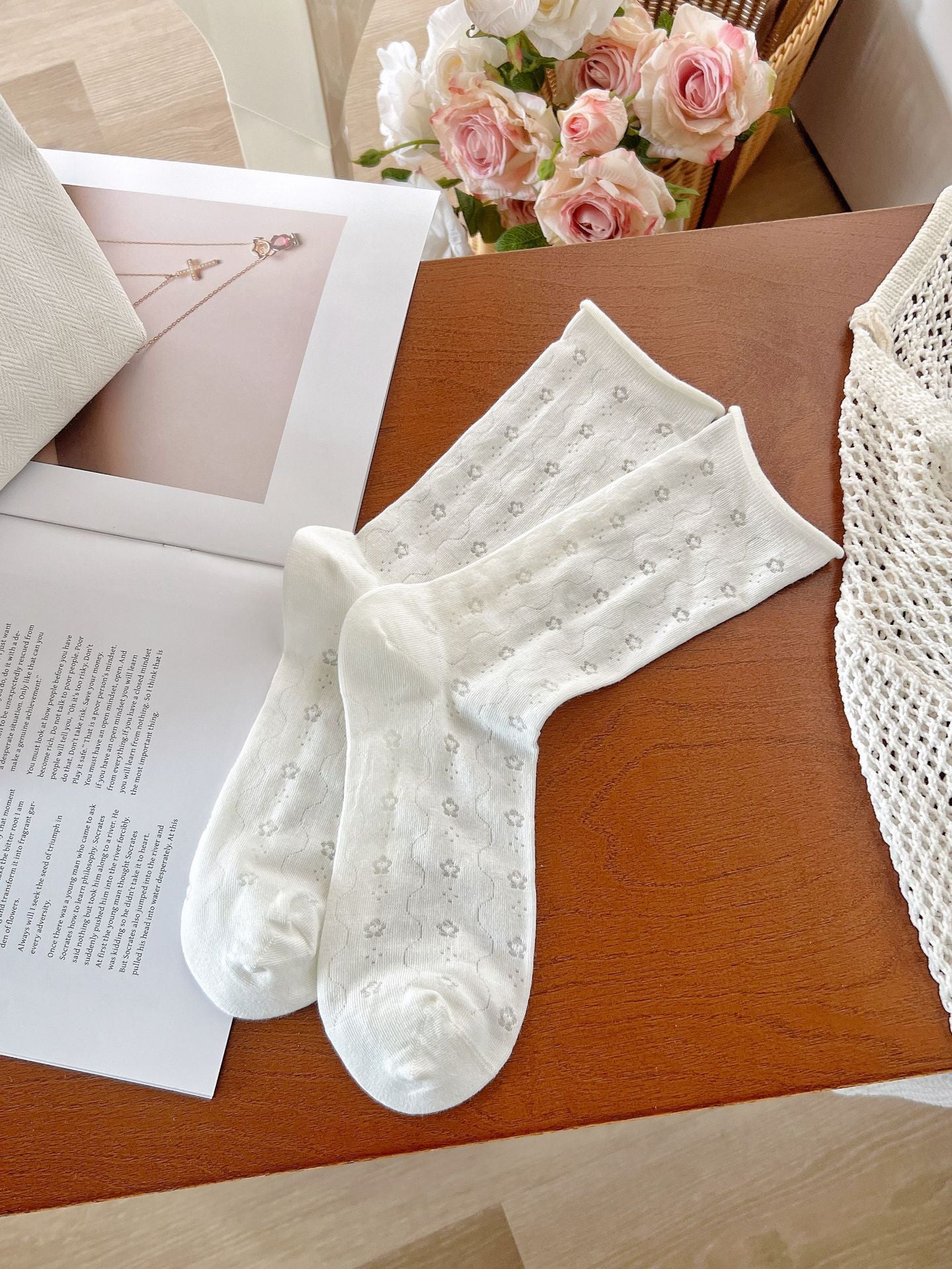 Floral Jacquard Ruffled Socks - DippedShop Wholesale - #2003