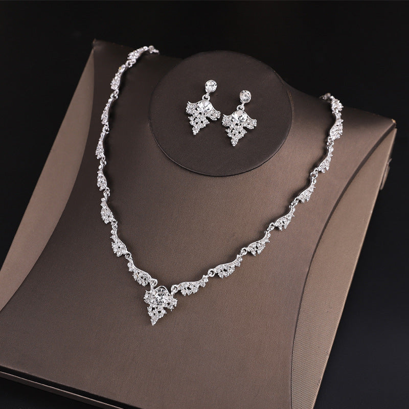 Simple Rhinestone Elegant Necklace Earrings Set DPJS1201