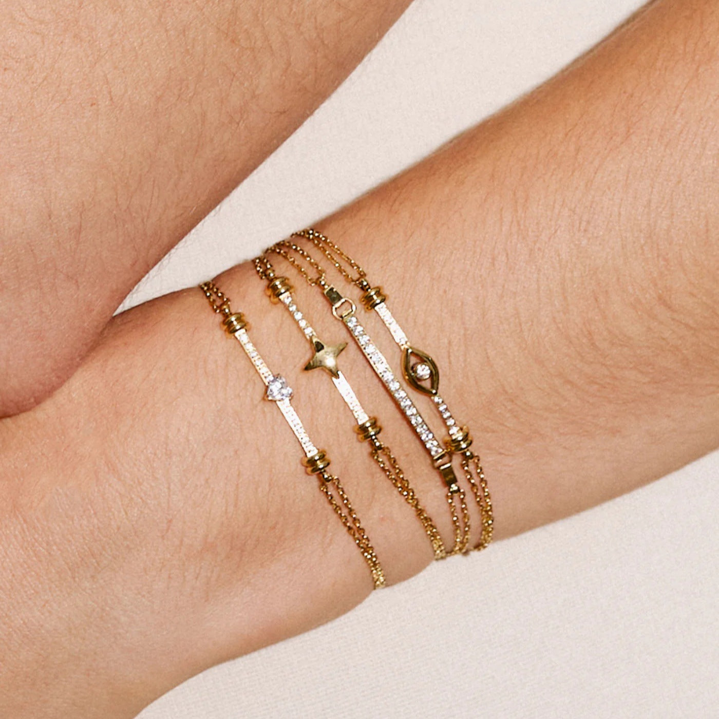 Elegant Gold Plated Heart Rhinestones Bracelets 6W6JBR625
