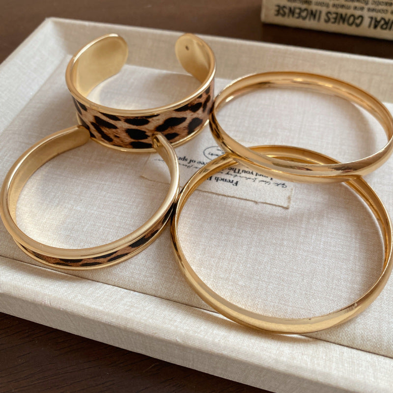 Retro Gold Plated Leopard Open Bracelet Set 6W6JBR677