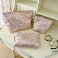 Vintage Embossed Large Capacity Portable Makeup Bag MK2BW6W10BOB385