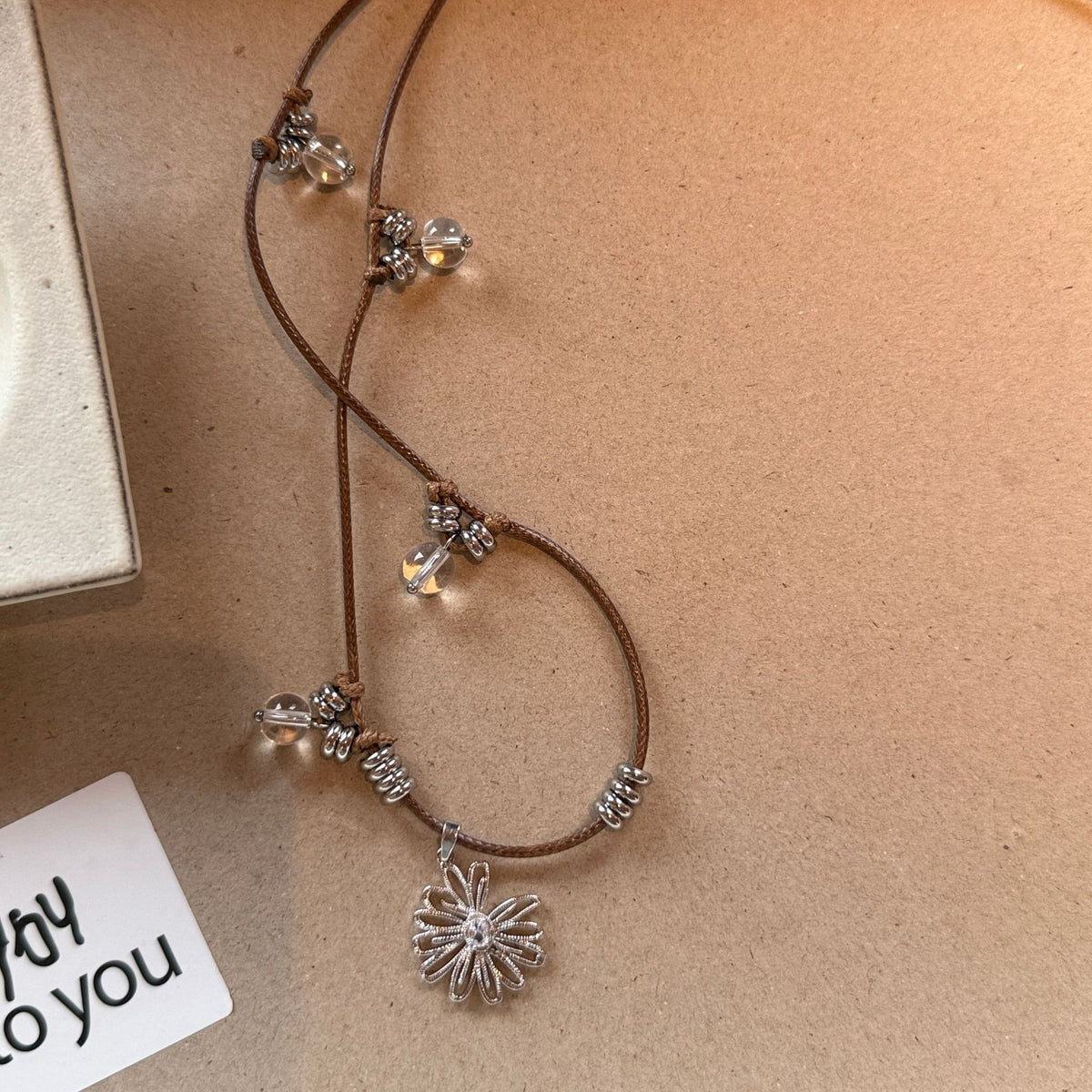 Handcrafted Daisy Flower Leather Cord Necklace 6W6JNC1012