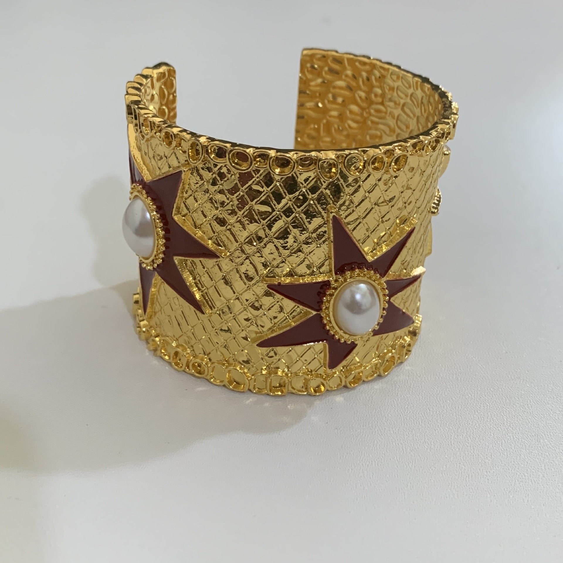 Stylish Pearl Gold Plated Wide Open Cuff Bracelet 6W6JBR617