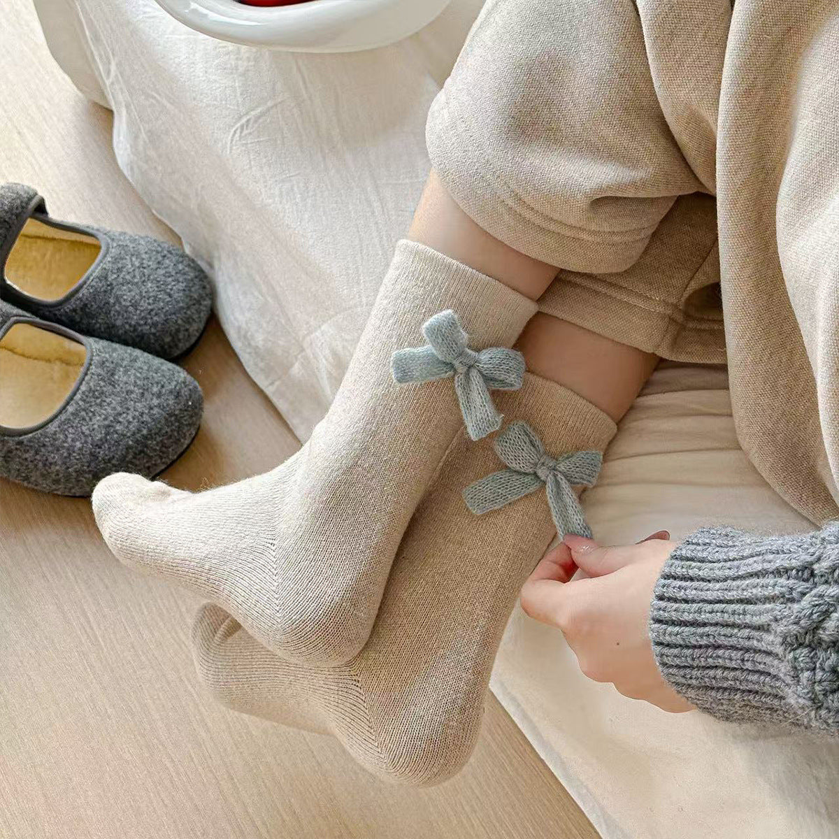 Elegant Bow Knot Warm Wool Blend Slouch Socks 6W8FSO541