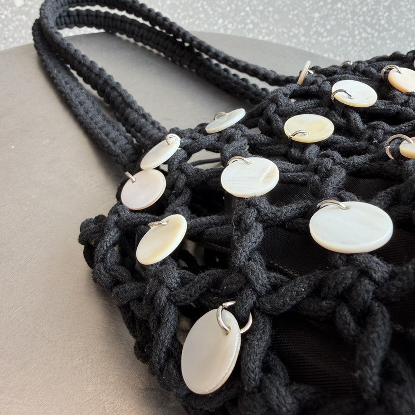 Solid Color Shell Tassel Pendant Hollow Handbag MK2BLK6S10BBG870