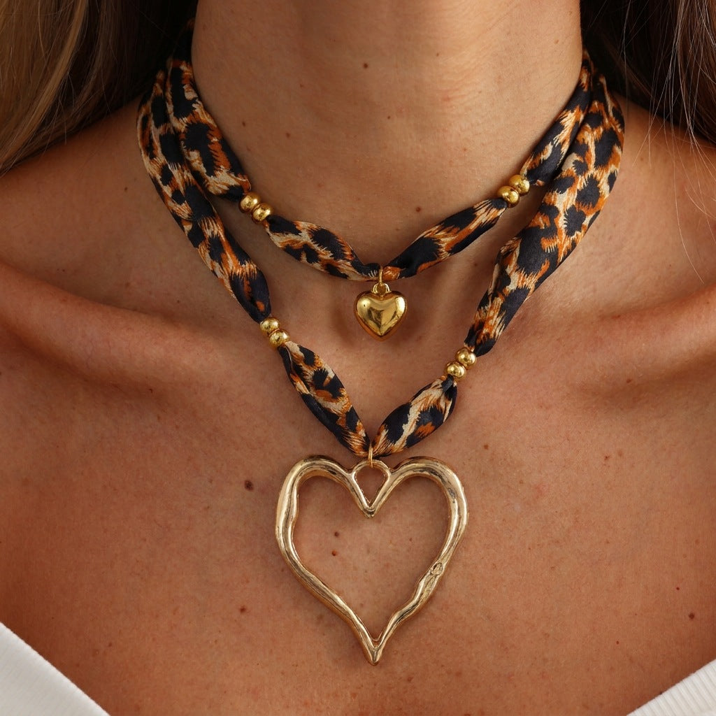 2 Pcs Leopard Print Hear Pendant Scarf Necklace 6W6JNC1003