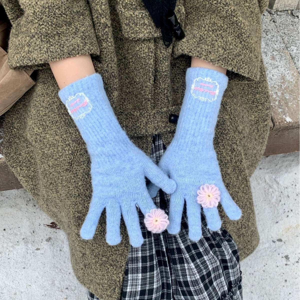 3D Flower Knit Gloves - DippedShop Wholesale - #6339