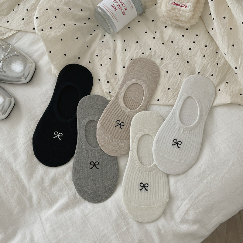 Bow Embroidered Ribbed Ankle Socks DP25A474