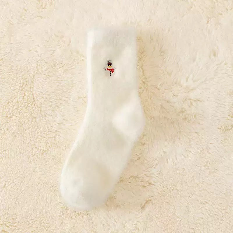 Soft Christmas Embroidered Fuzzy Socks 6W8FSO902
