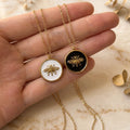 Vintage Disc Bee Pendant Choker Necklace 6W6JNC646