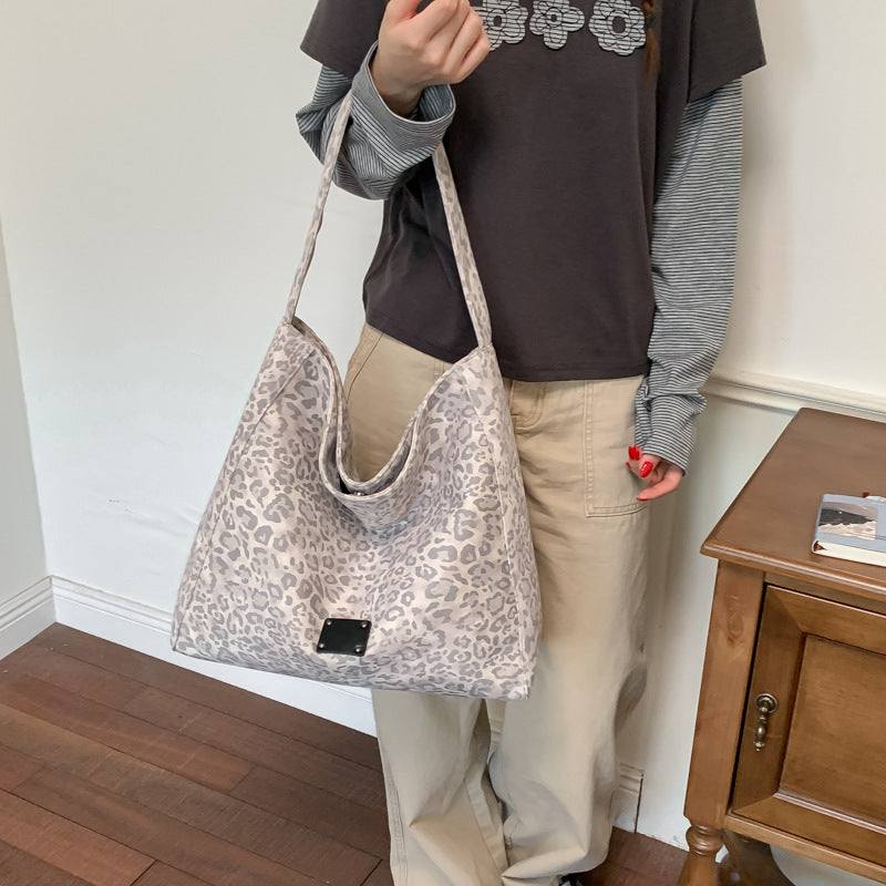 Vintage Cold-Grey Leopard Tote Bag 6W10BBG2367