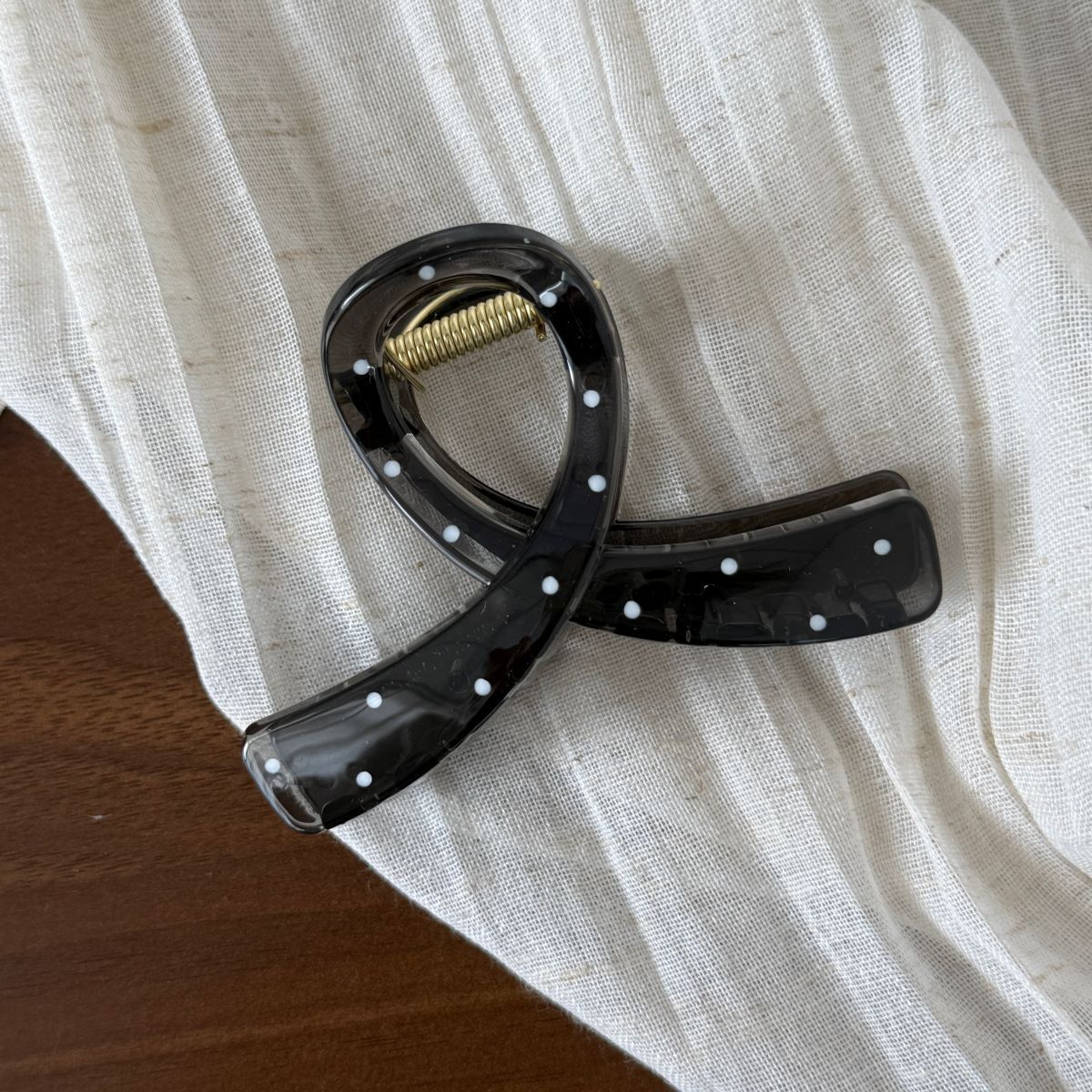 Minimalist Polka Dots Versatile Hair Claw 8AS6HCP303L