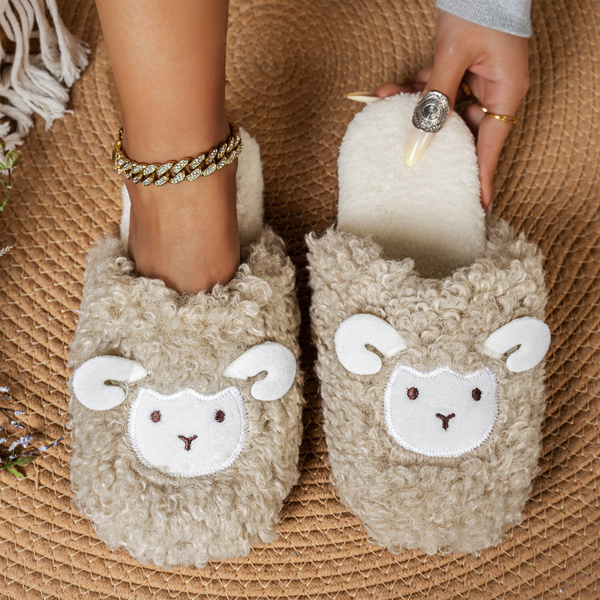 Winter Fluffy Plush Warm Non-Slip House Slippers 6W8FSP236