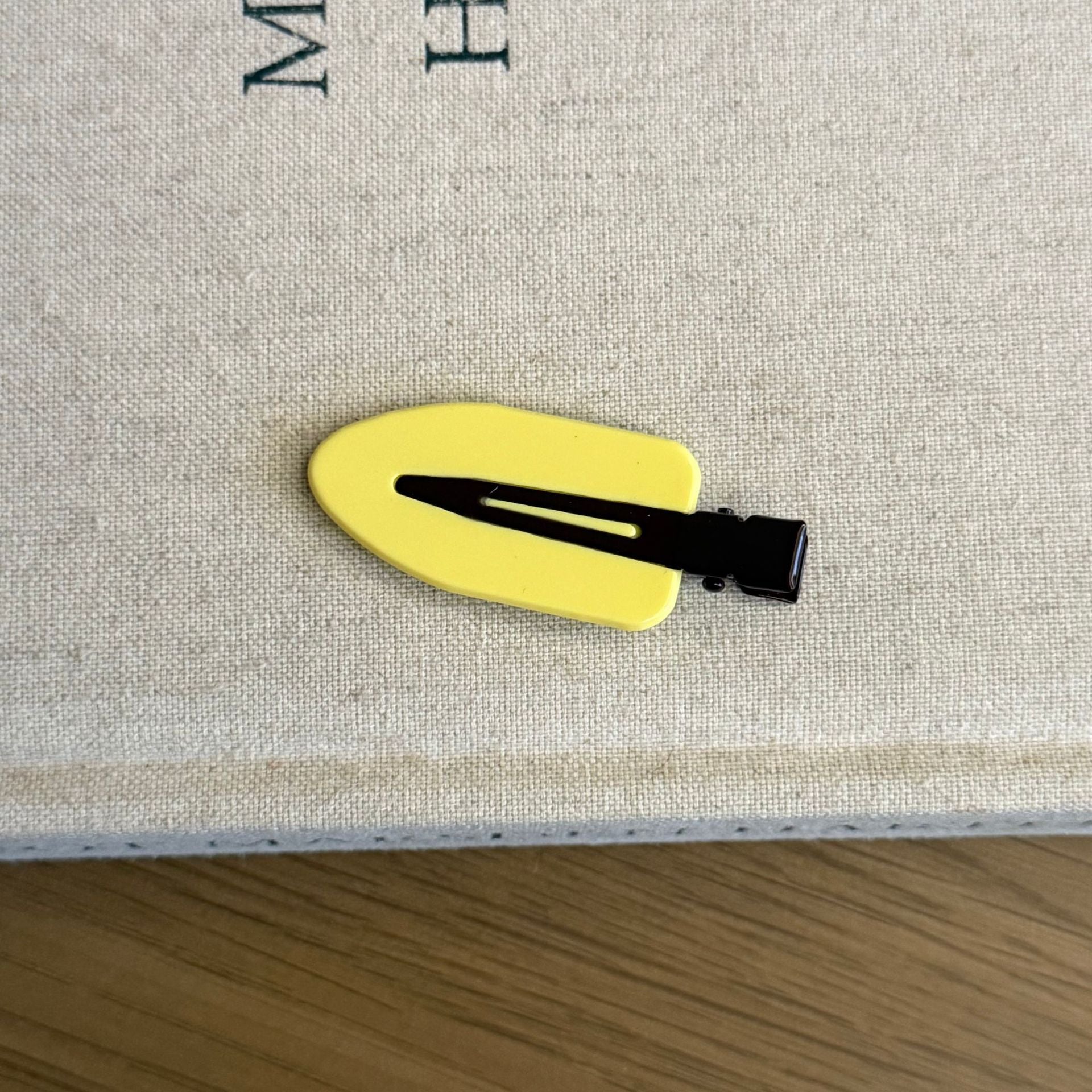 Fashion Multi-Color Duckbill No Crease Hair Clip 8AS6HCP344T