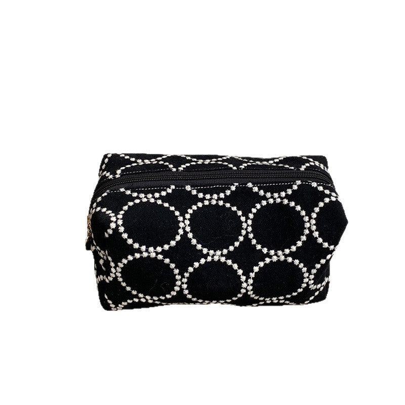 Vintage Embroidery Large Capacity Portable Cosmetic Bag 6S10BOB1024