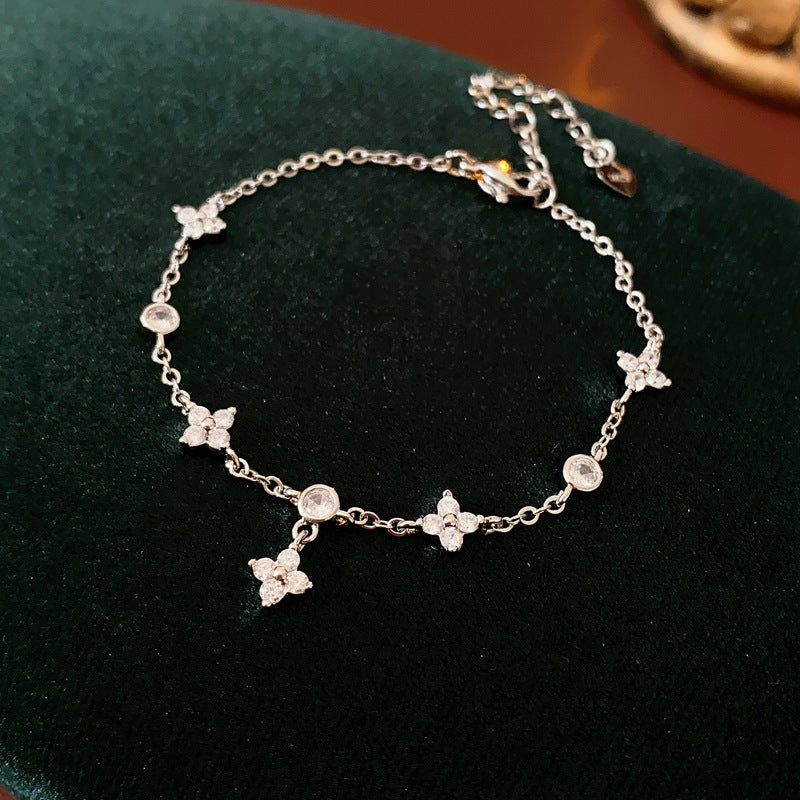 Elegant Rhinestones Floral Pendant Chain Bracelet 6W6JBR712