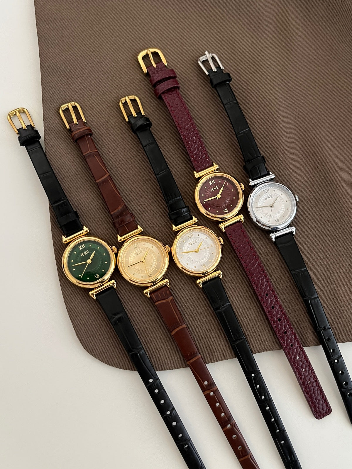 Vintage Leather Quartz Watch - DippedShop Wholesale - #3299