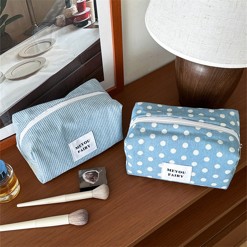 Stylish Polka Dots Print Portable Cosmetic Bag 6C5CO284