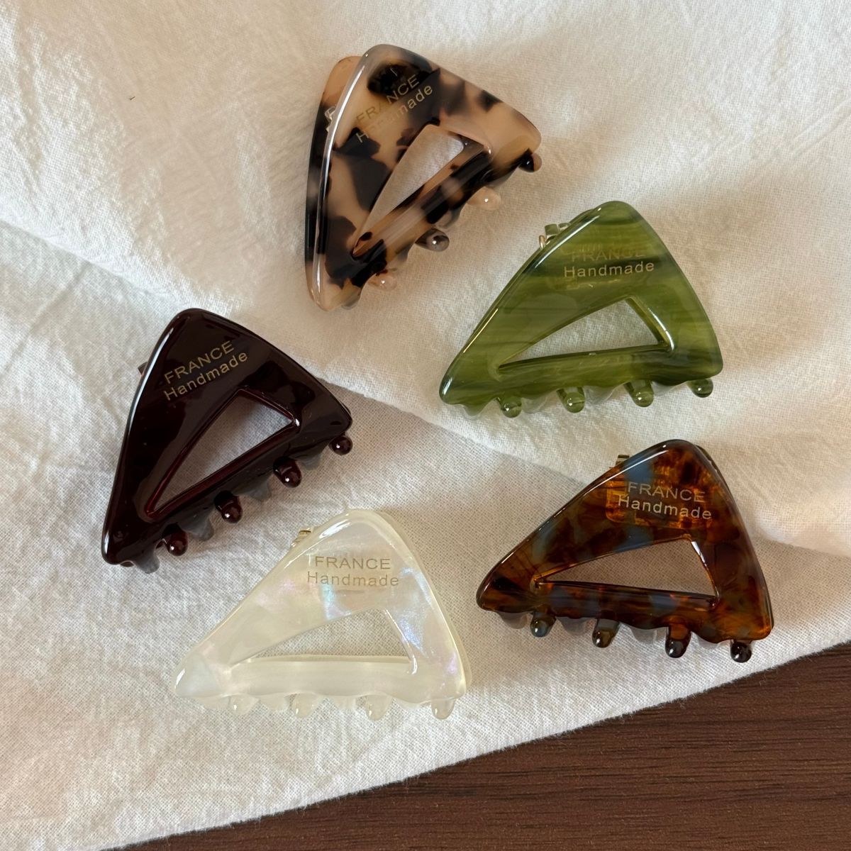 Simple Hollow Mini AcetateTriangle Hair Claw Clip 6W6HCP1271
