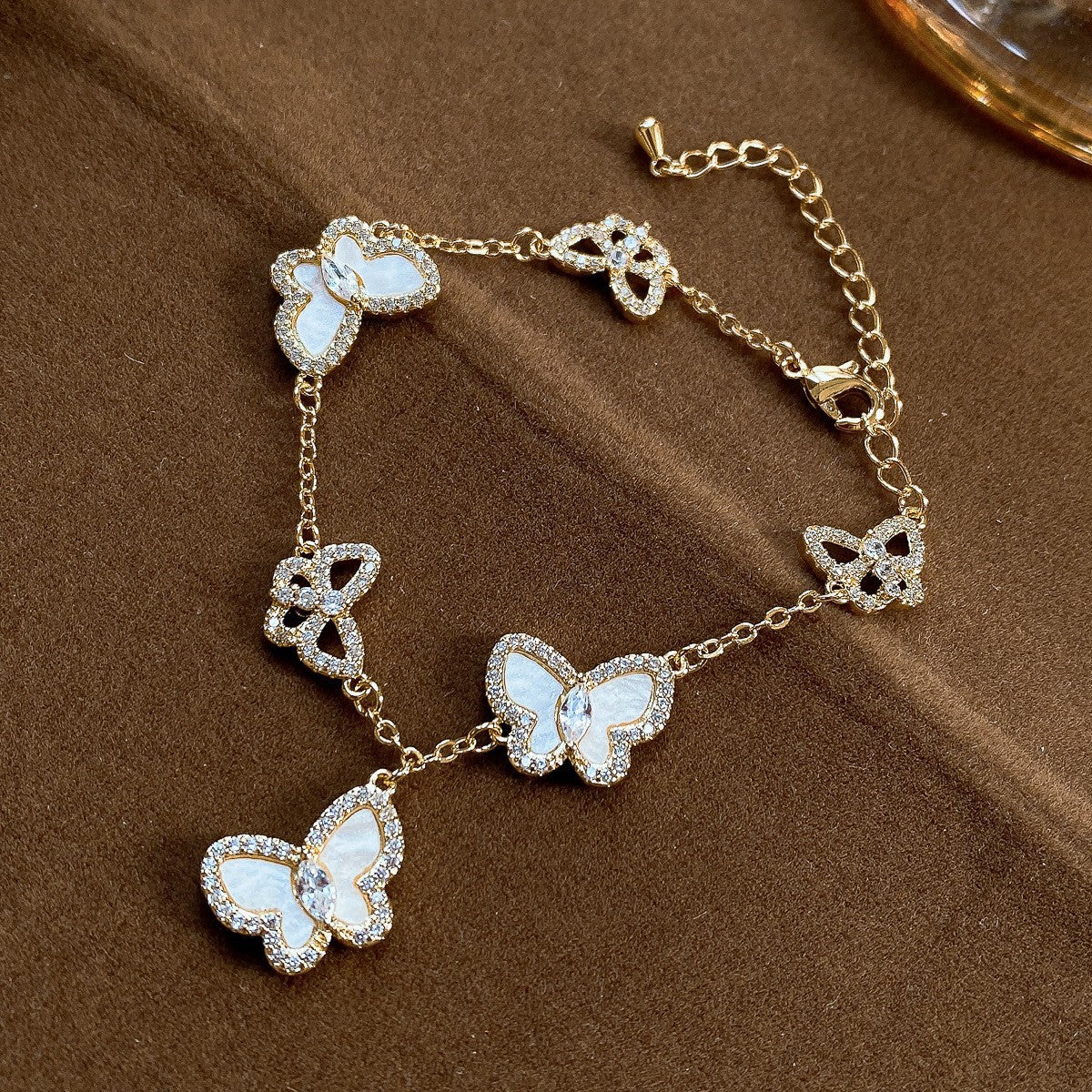 Vintage Butterfly Charm Cubic Zirconia Chain Bracelet 6W6JBR495