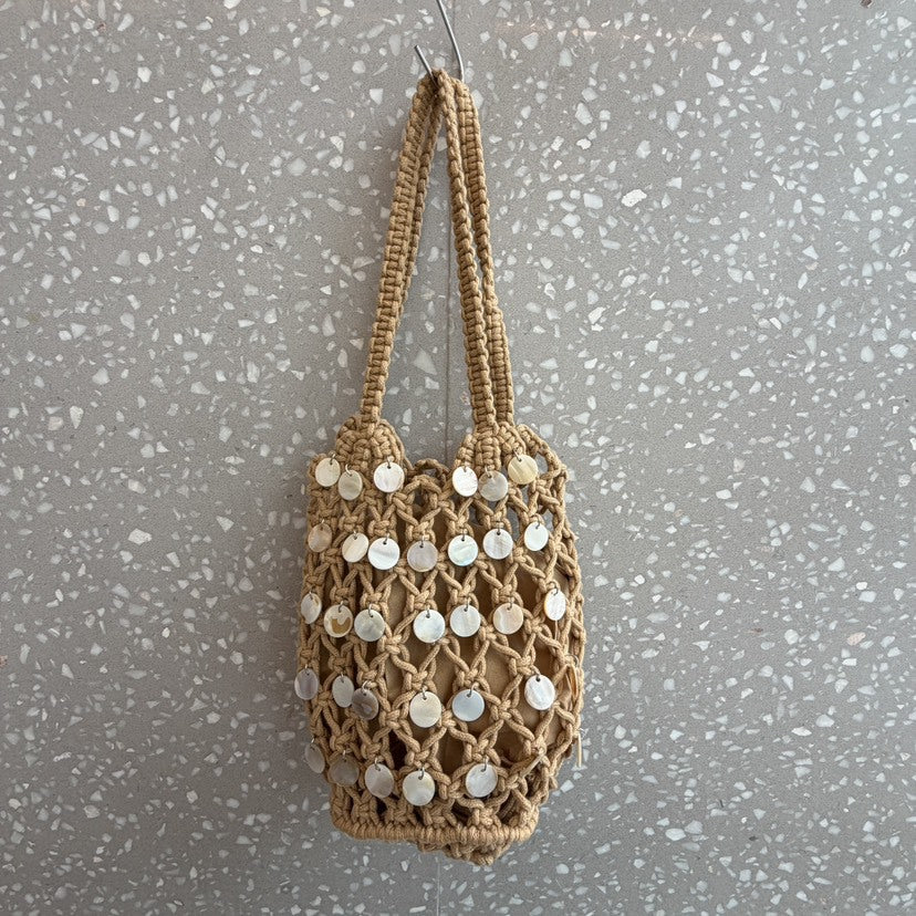 Solid Color Shell Tassel Pendant Hollow Handbag MK2BLK6S10BBG870