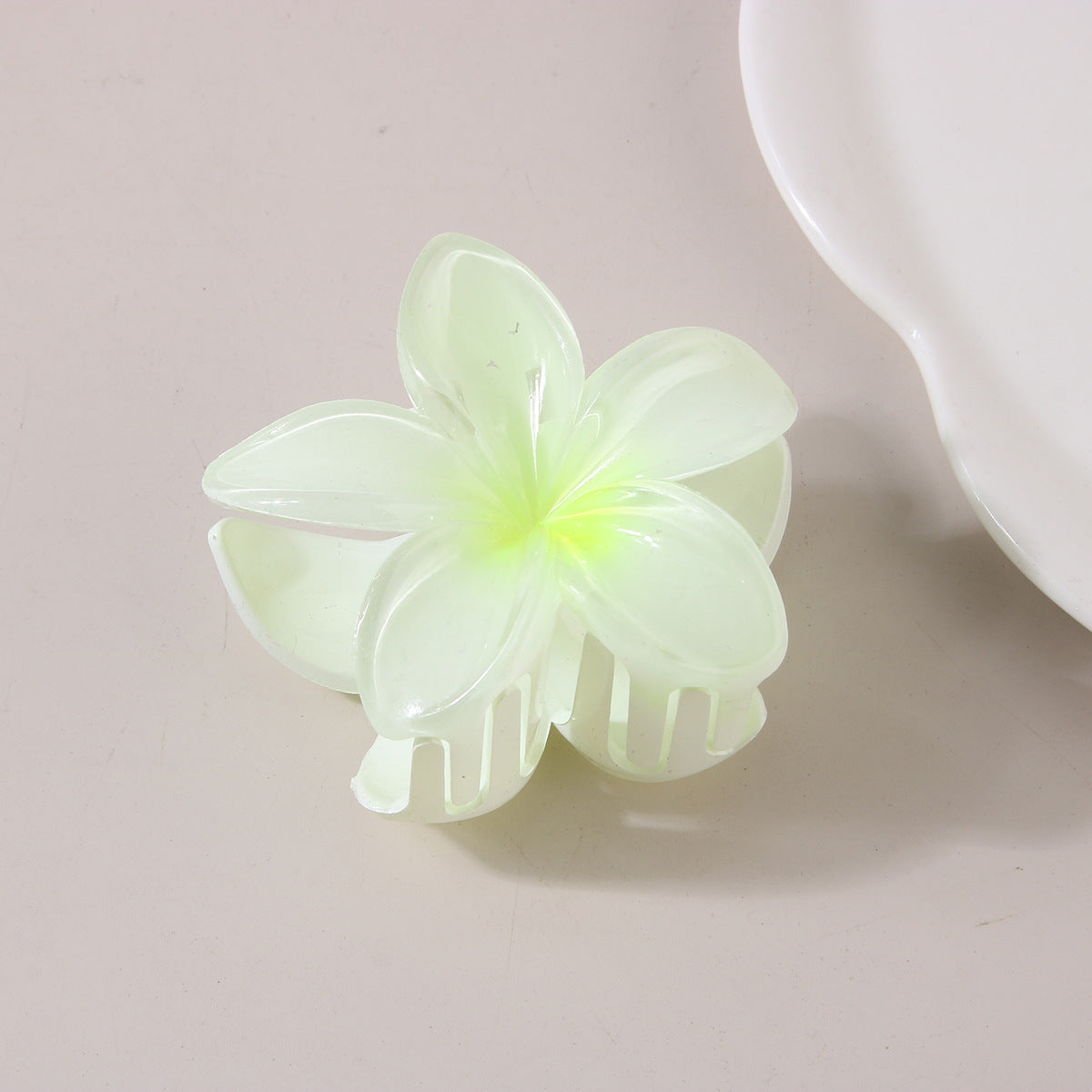 Vintage Flower Hair Clip - DippedShop Wholesale - #9875