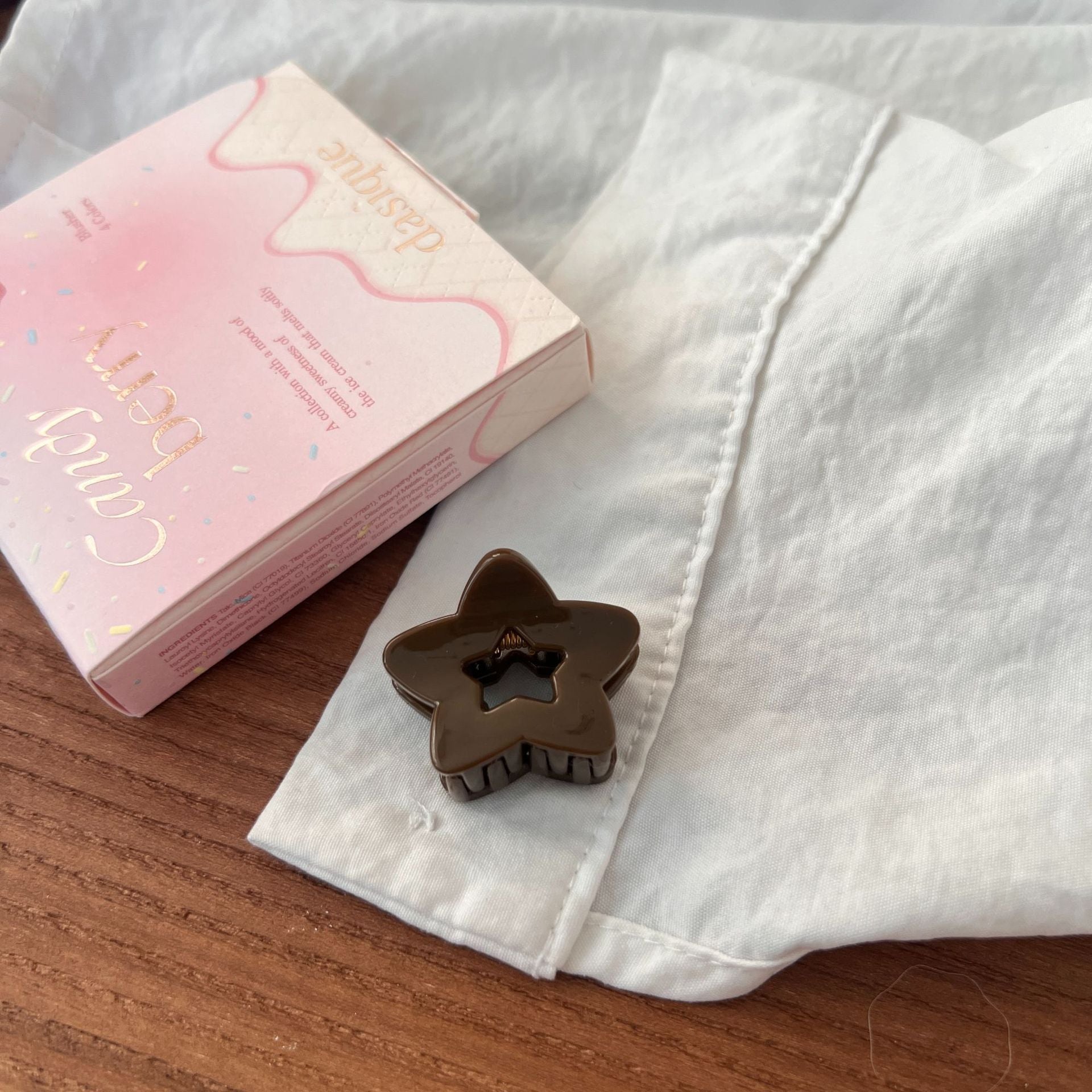 Minimalist Solid Color Hollow Star Hair Clip 8AS6HCP390L