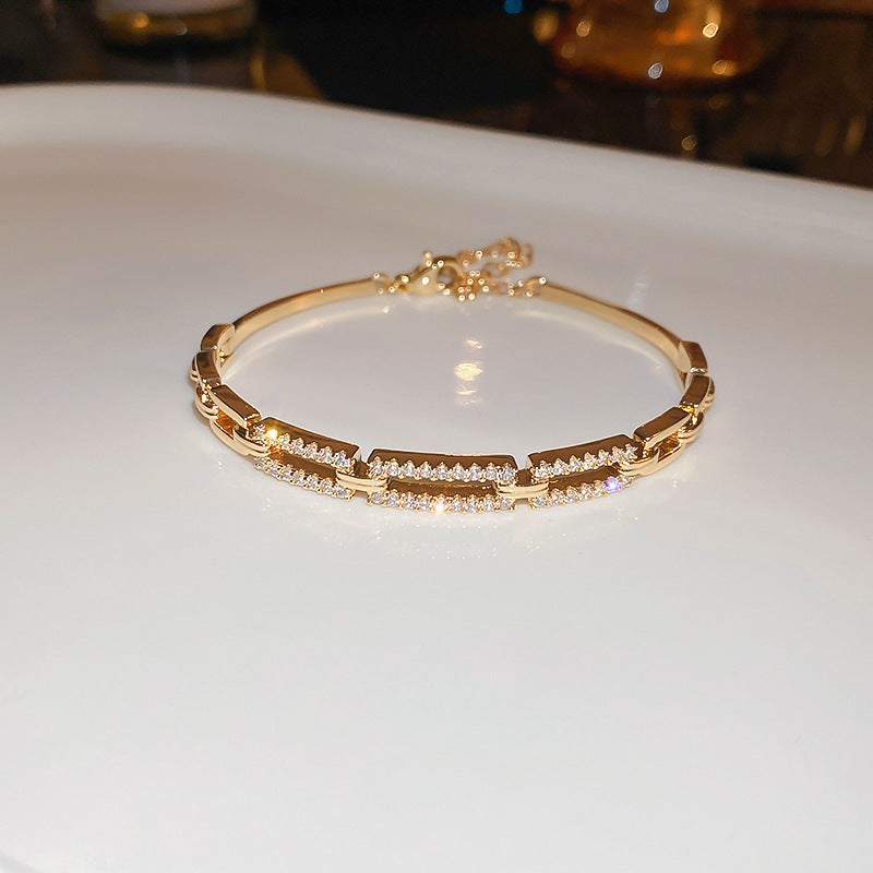 Elegant Gold Plated Rhinestone Bracelet 6W6JBR686