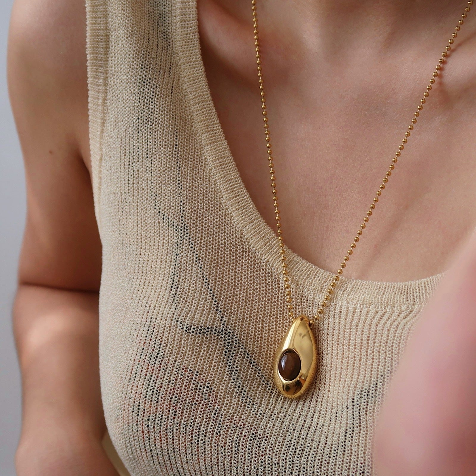 Vintage Gold Plated Tiger's Eye Pendant Necklace 6W6JNC665
