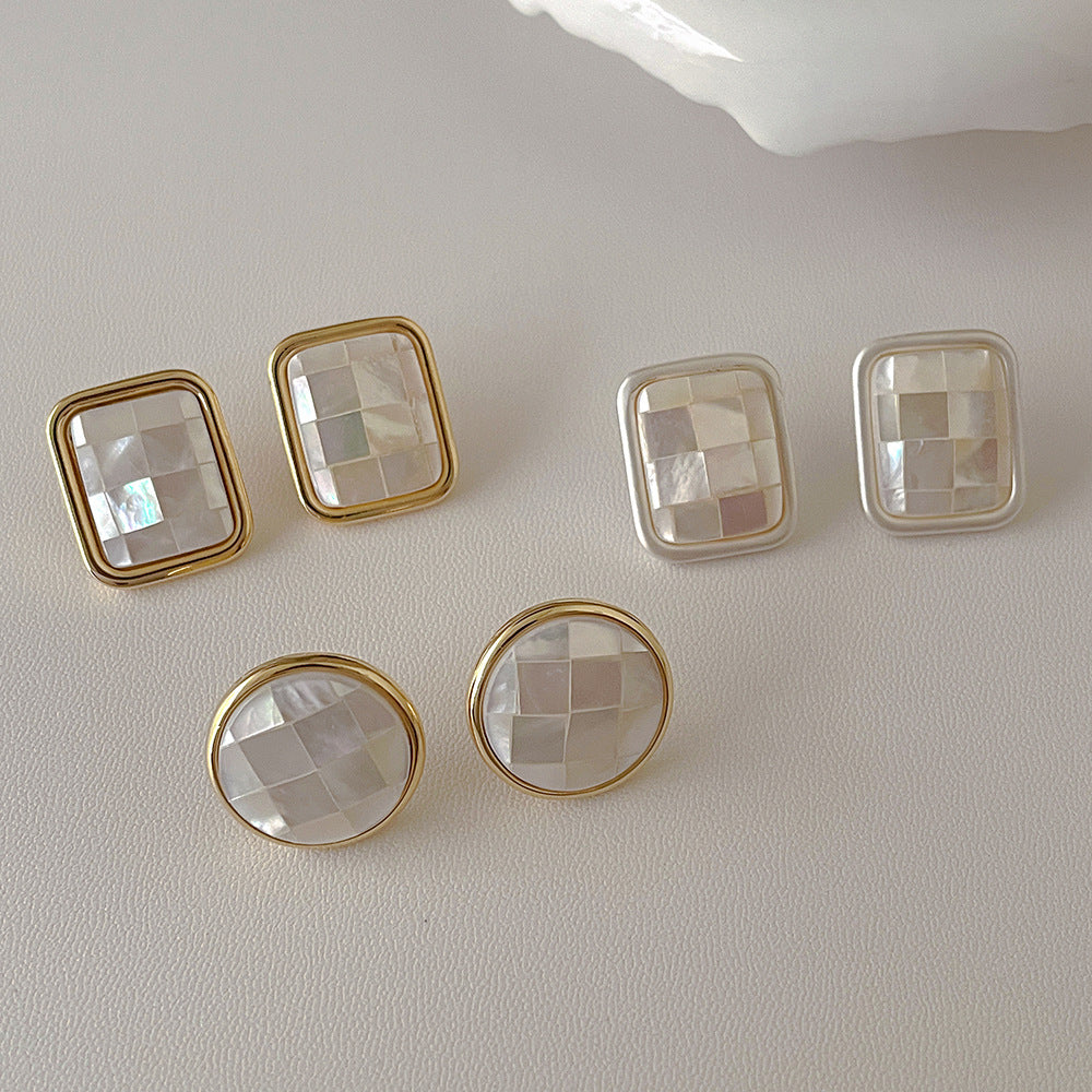 Elegant Geometric Natural Shell Stud Earrings DP25D784