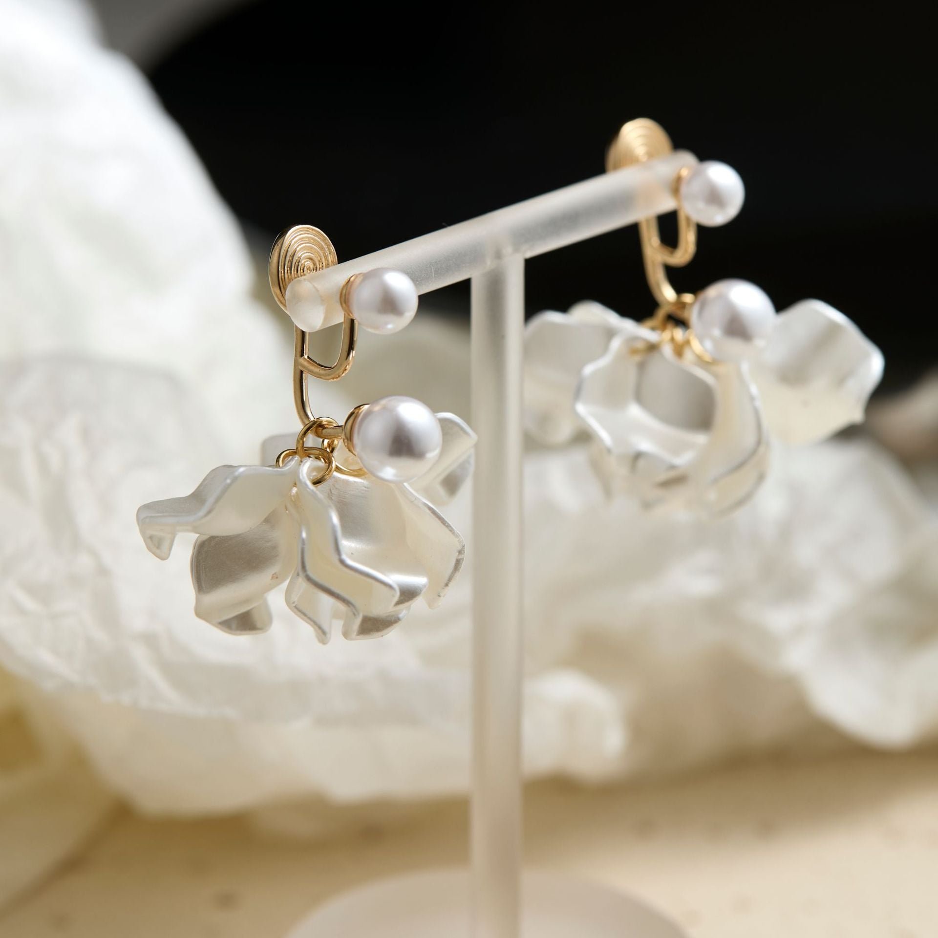 3D Layered Floral Stud Earrings - DippedShop Wholesale - #1923