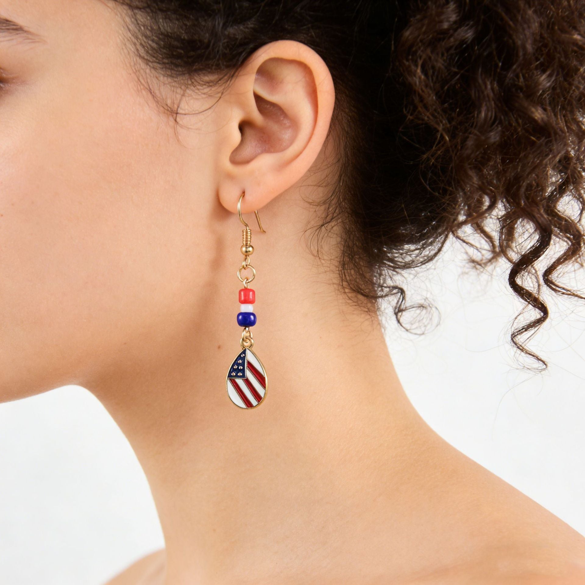 Vintage USA Flag Boot Pendant Beaded Dangle Earring 8ZA6JER190L