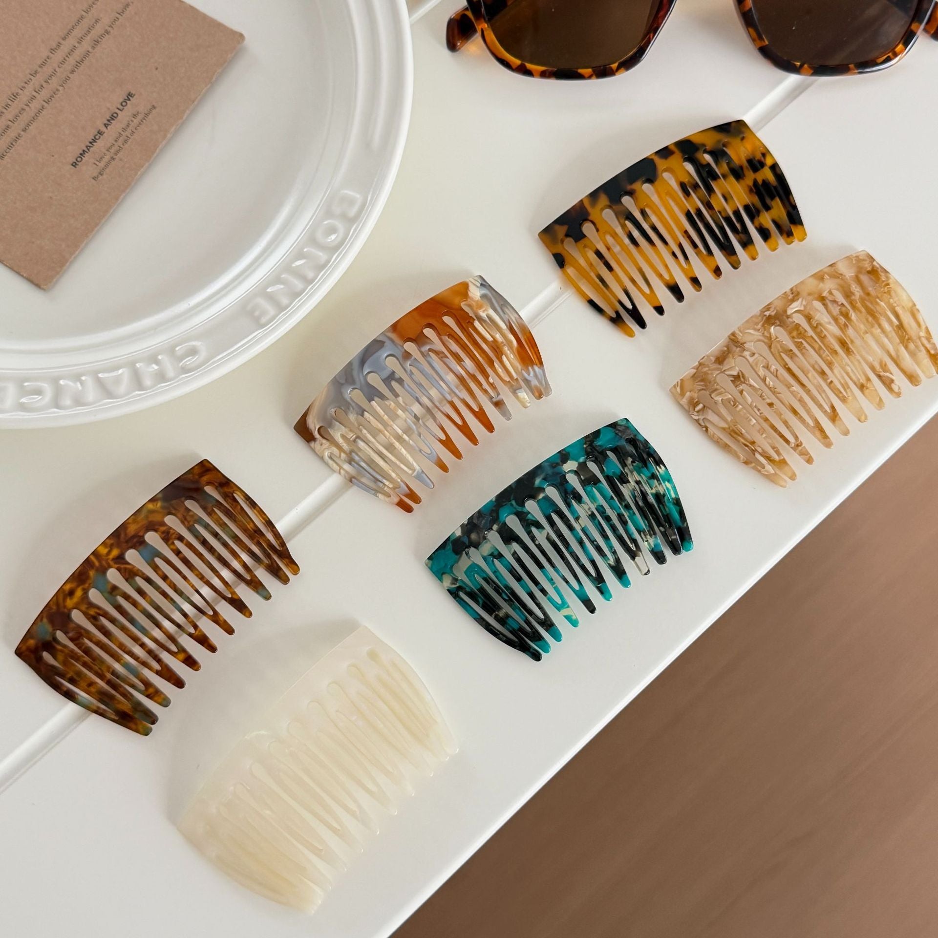 Tortoiseshell Pattern Wide Tooth Hair Comb  MK2PPEP6W6HPN15
