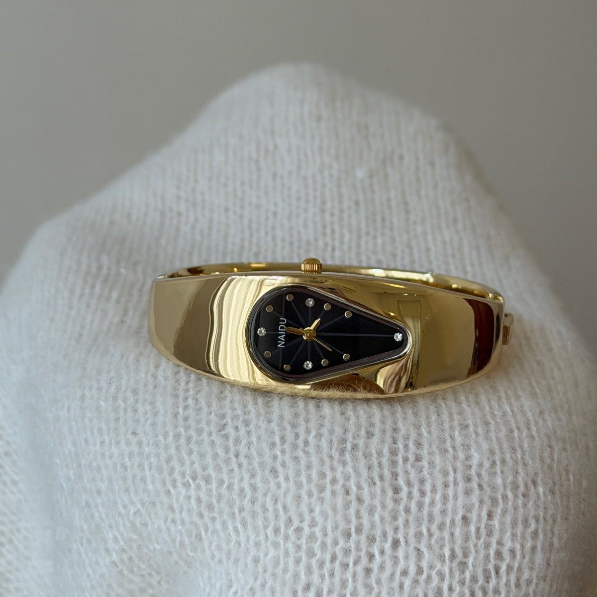 Chunky Teardrop Bracelet Watch - DippedShop Wholesale - #6643